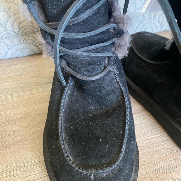 UGG Women's Black Boots - Picture 3 of 6